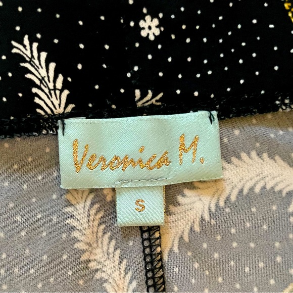 ❤️❤️ Veronica M❤️❤️ size S. Colors are so fun. Great condition. COMFY!!! - Picture 3 of 3